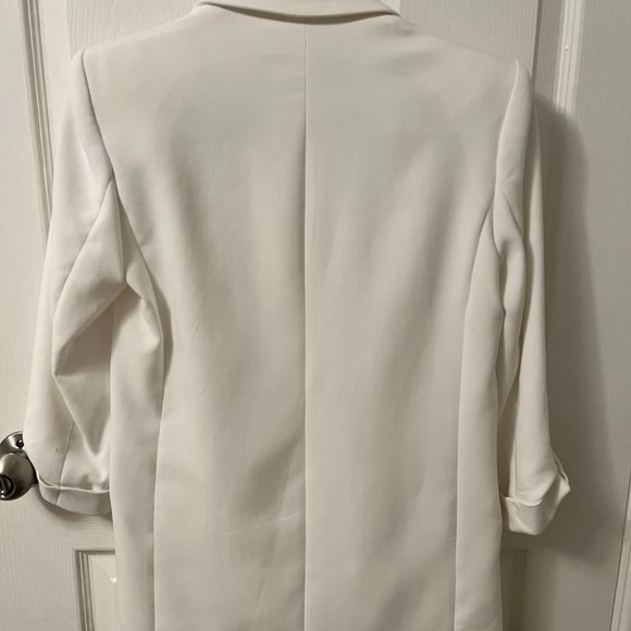White Fitted Blazer - Picture 3 of 3